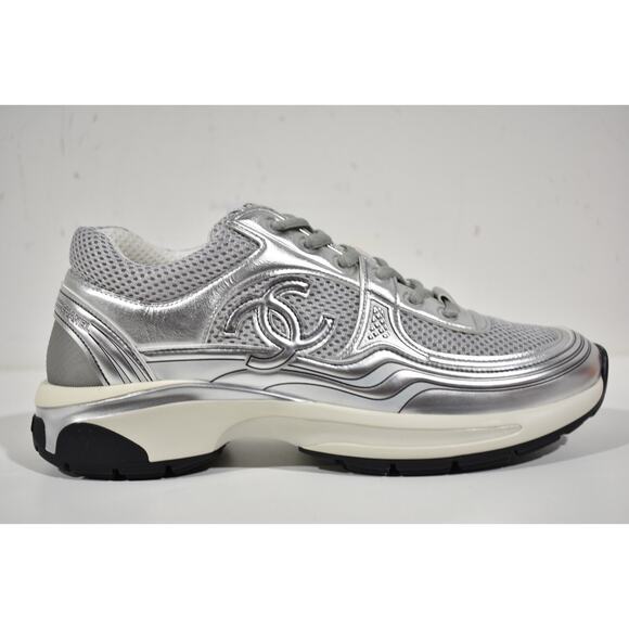 Chanel 23C Gray Silver Metallic CC Logo Lace Up Flat Runner Trainer Sneaker 38.5 - Picture 2 of 12
